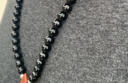 Collier de pierre Spinelle et pendentif Jaspe rouge